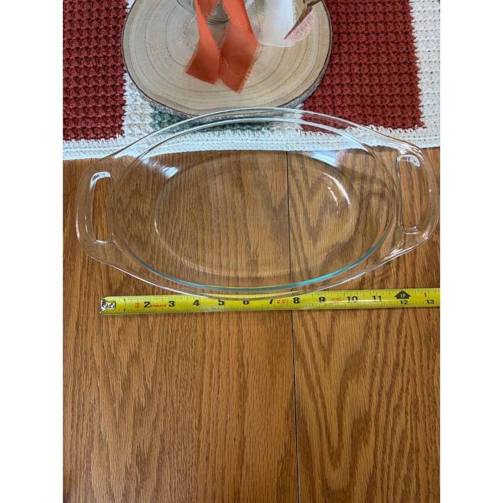 Pyrex Clear Glass Oval Casserole Baking Dish 1.3 Qt 1.2 L C702 with Handles USA